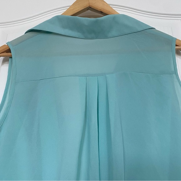 Tobi Green Sleeveless Deep V-Neck Blouse Size S - Picture 4 of 8